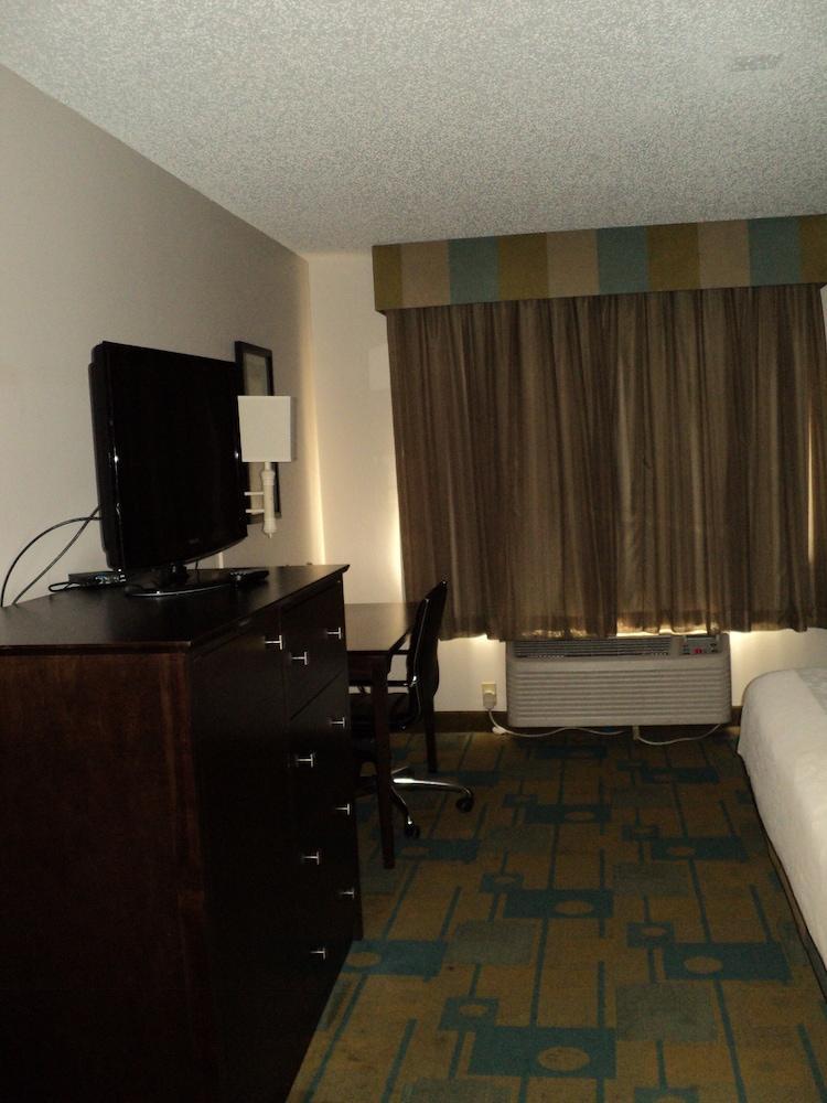 La Quinta By Wyndham Houston Nw Brookhollow Екстериор снимка
