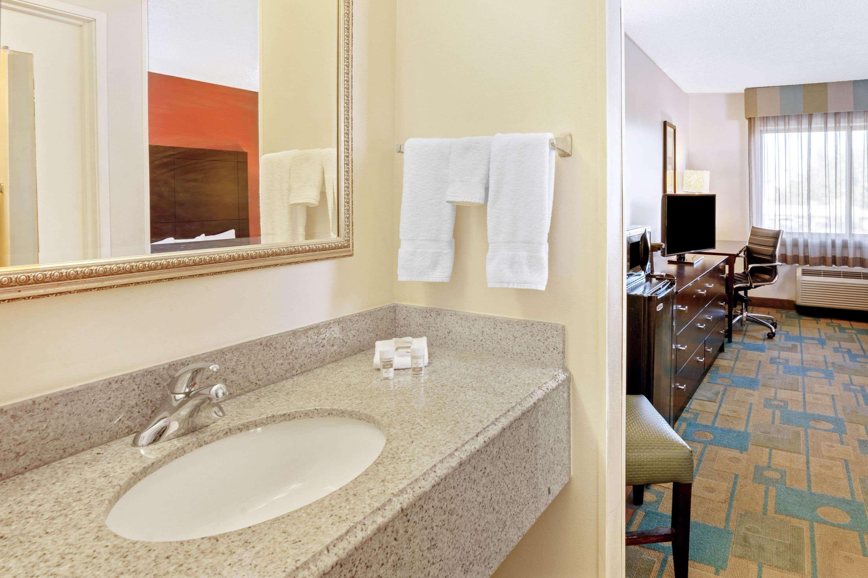 La Quinta By Wyndham Houston Nw Brookhollow Екстериор снимка