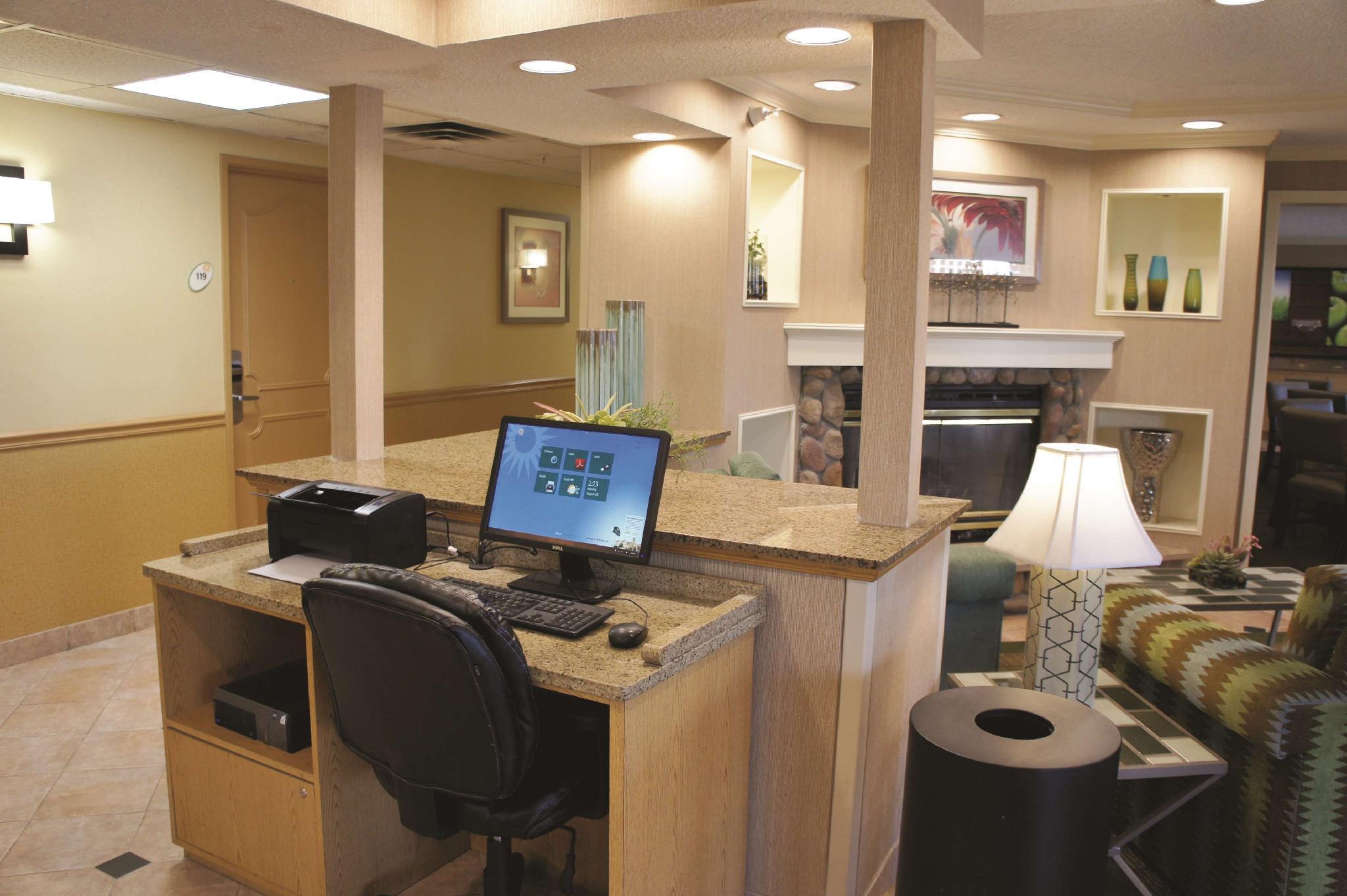 La Quinta By Wyndham Houston Nw Brookhollow Екстериор снимка