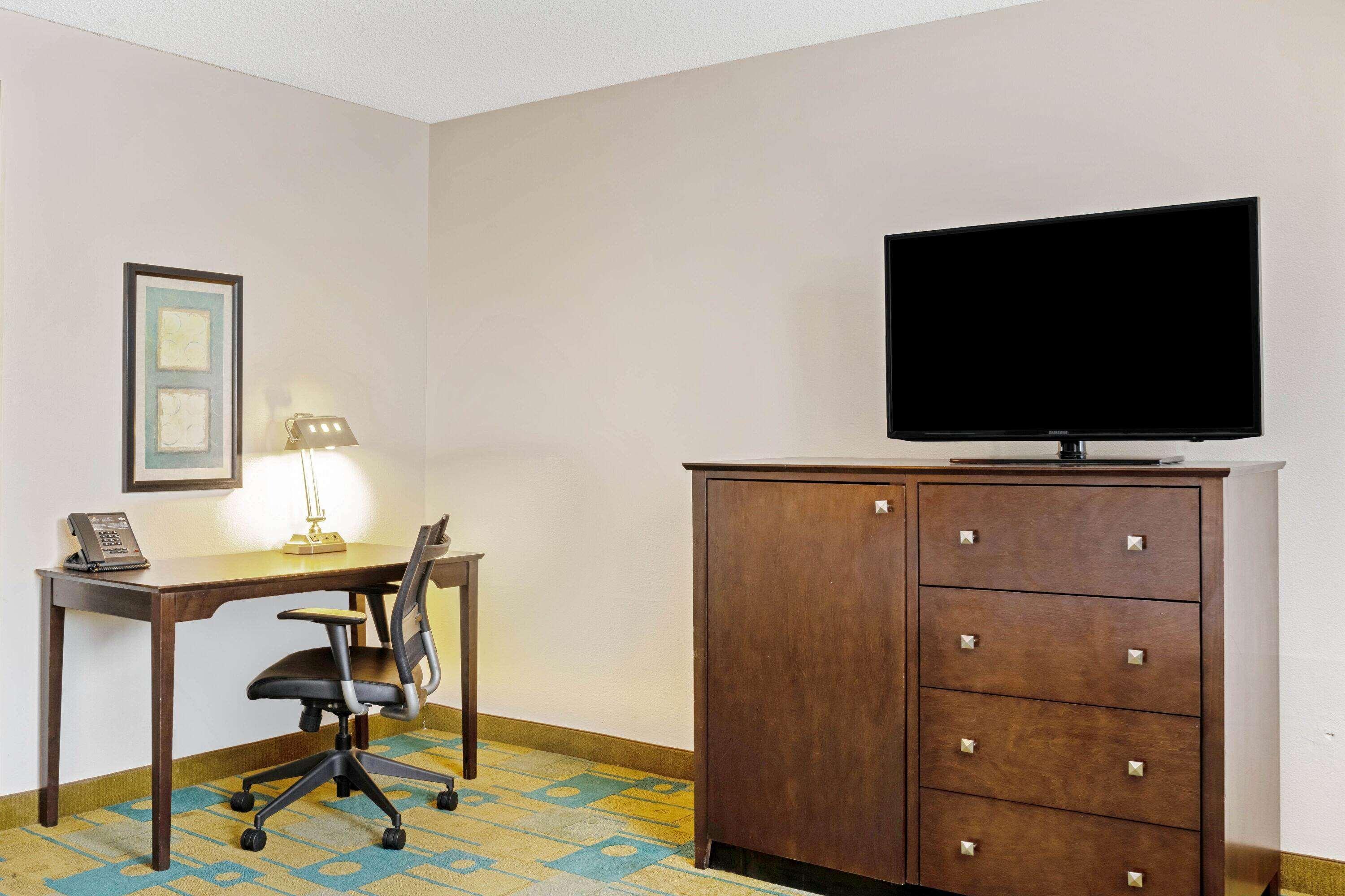 La Quinta By Wyndham Houston Nw Brookhollow Екстериор снимка